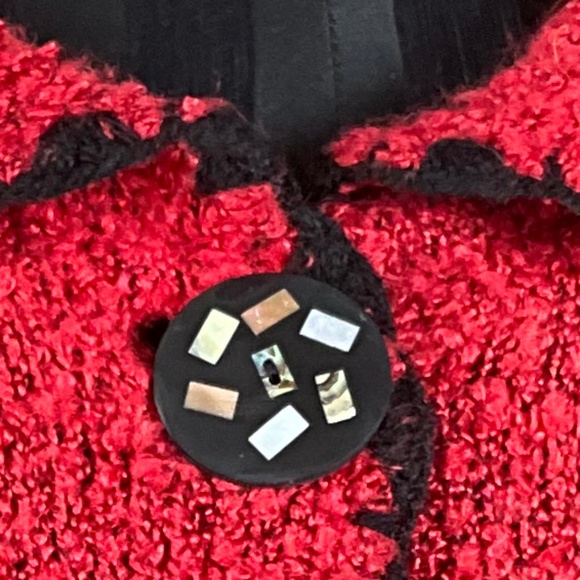 Soft Cozy Boucle Knit Pop of Red Cardigan Sweater Art to Wear Funky Quirky L - Picture 4 of 9